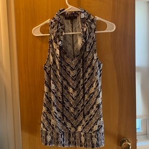 ⭐️White House Black Market Tank Top